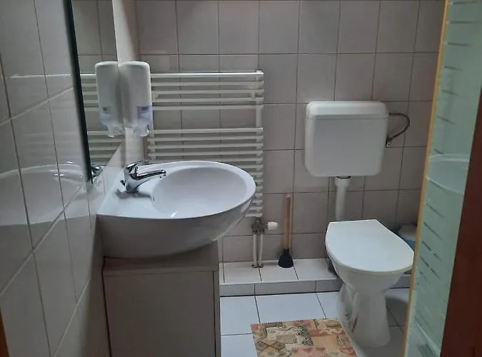 Testvér Bed & Breakfast Domsod